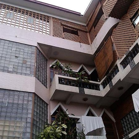 Kaung Lay Inn Yangon Exterior photo
