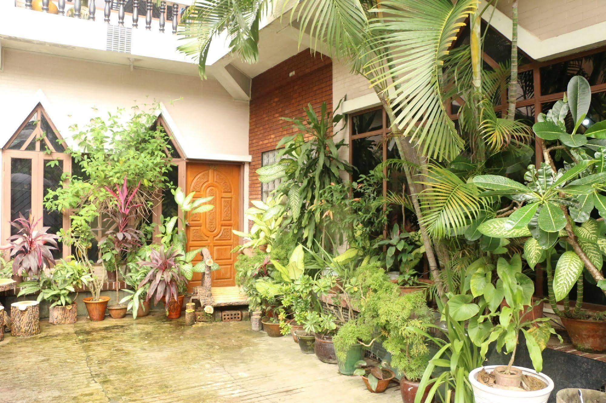 Kaung Lay Inn Yangon Exterior photo
