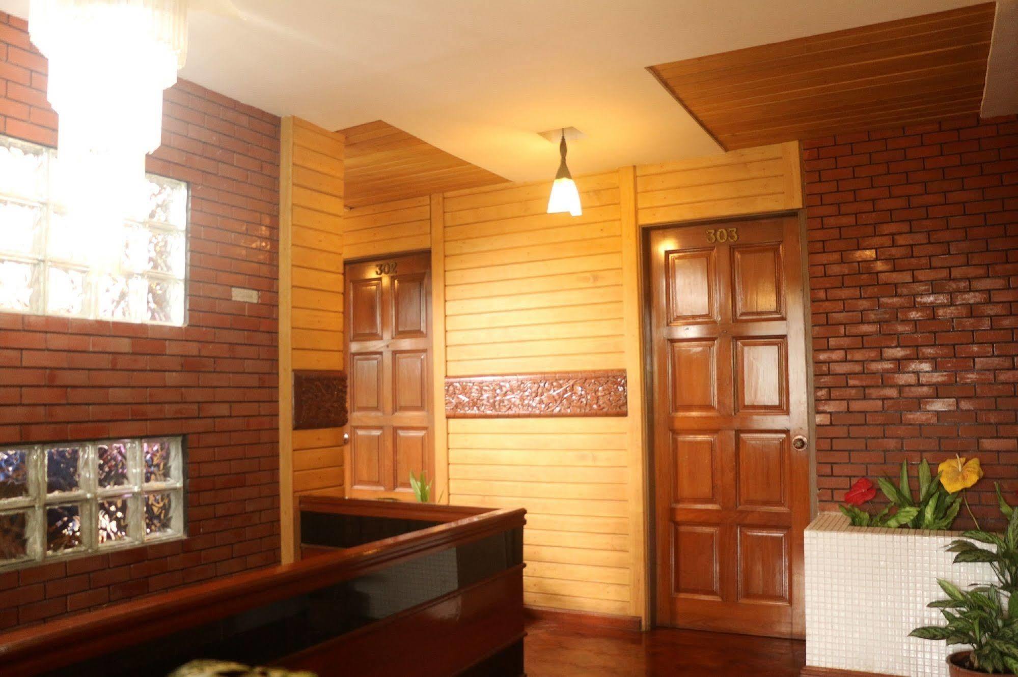 Kaung Lay Inn Yangon Exterior photo
